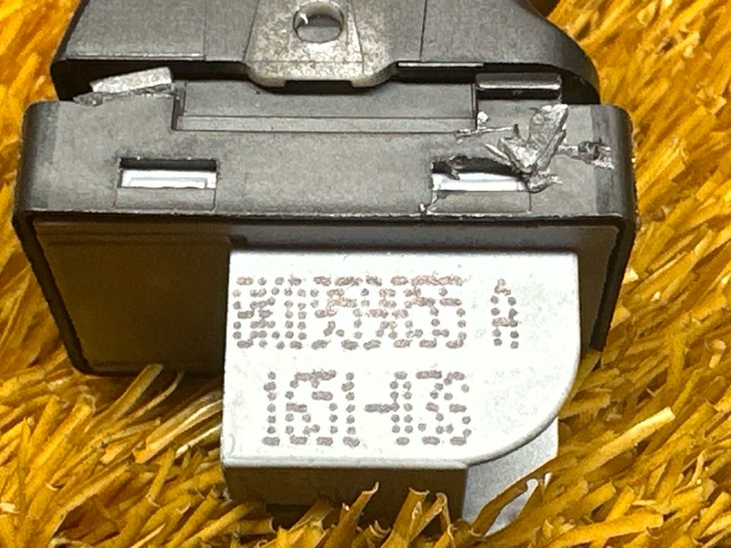 кнопка стеклоподъемника, 200 рублей, Красноярск