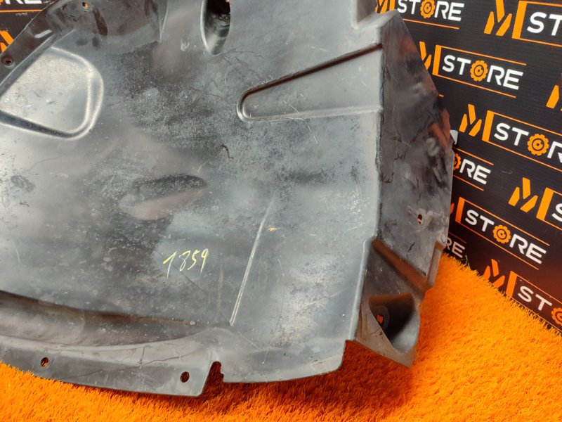 подкрылок, 1000 рублей, Красноярск