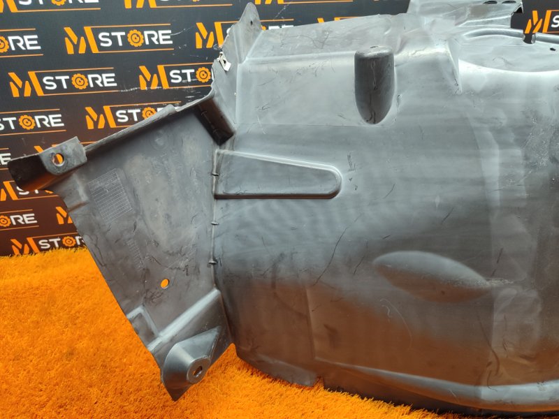 подкрылок, 1000 рублей, Красноярск