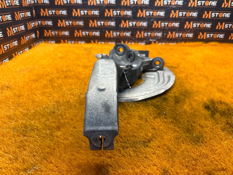 кулак поворотный, 4000 рублей, Красноярск