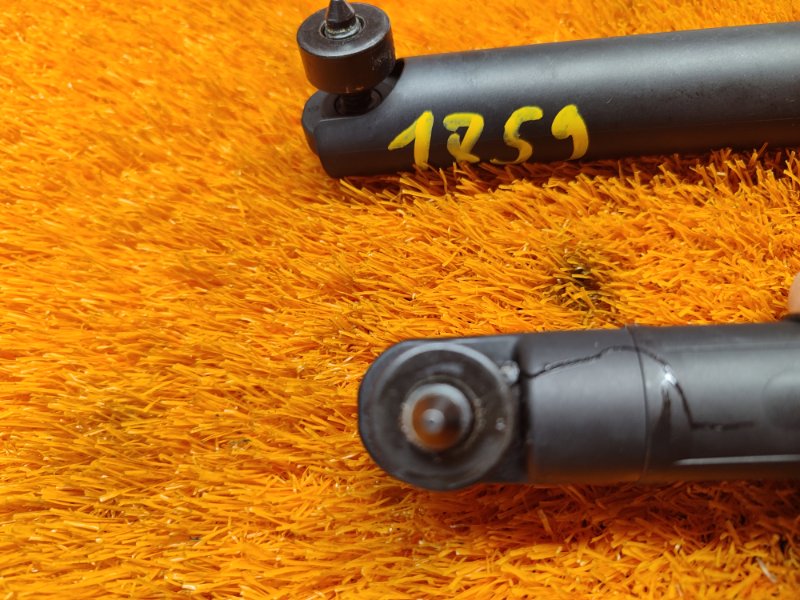 амортизатор багажника, 700 рублей, Красноярск