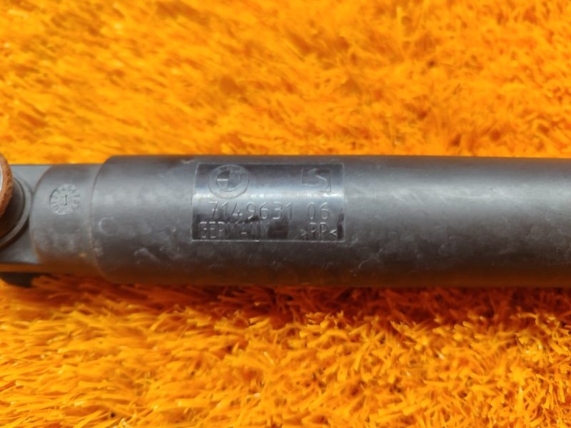 амортизатор багажника, 700 рублей, Красноярск