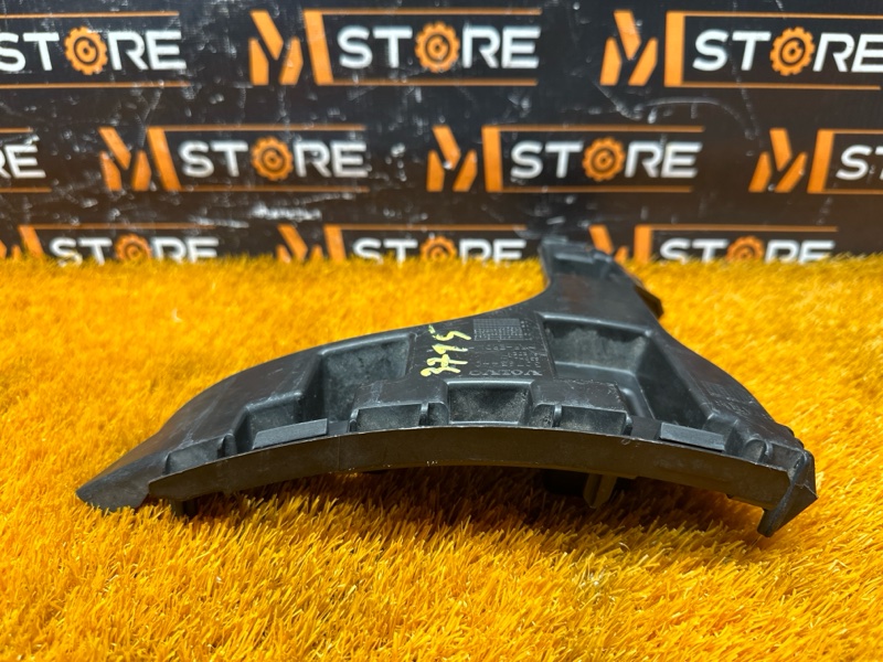 крепление бампера, 300 рублей, Красноярск