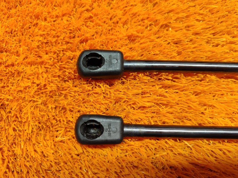 амортизатор капота, 1000 рублей, Красноярск