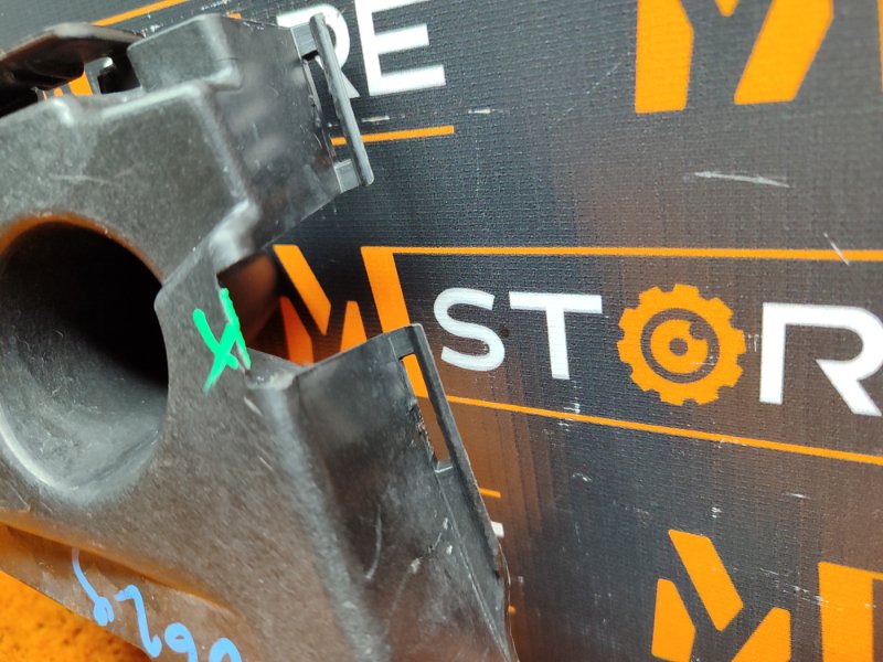 крепление бампера, 410 рублей, Красноярск