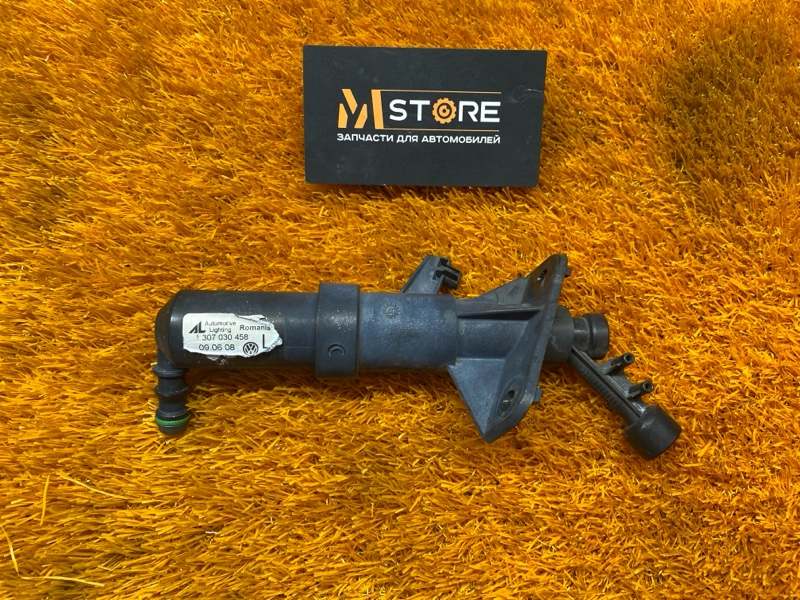 Форсунка омывателя фары, 1000 рублей, Красноярск