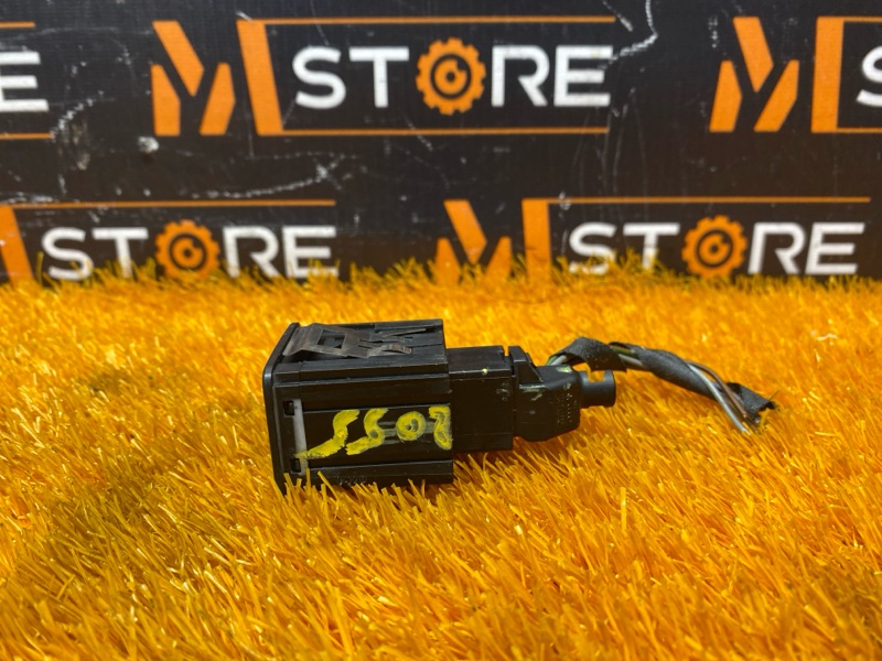 Кнопка освещения панели приборов, 250 рублей, Красноярск