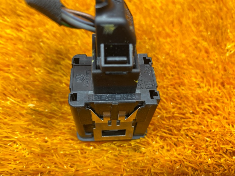 Кнопка освещения панели приборов, 250 рублей, Красноярск