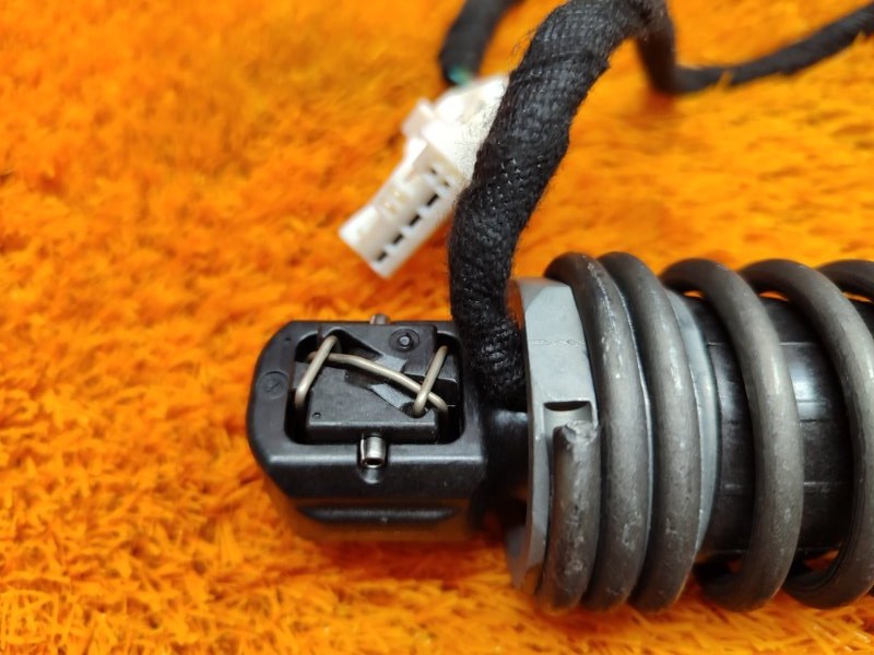 амортизатор багажника, 4000 рублей, Красноярск