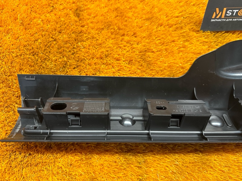 Накладка на порог салона, 500 рублей, Красноярск