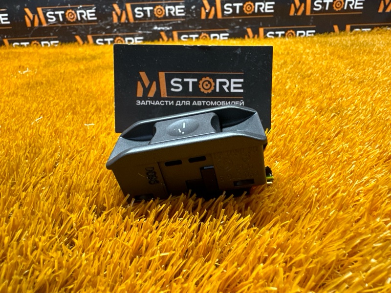 Кнопка люка, 300 рублей, Красноярск