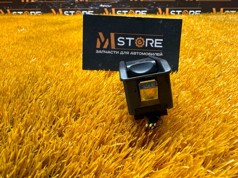 Кнопка люка, 300 рублей, Красноярск