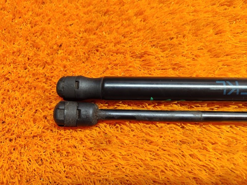 амортизатор капота, 500 рублей, Красноярск