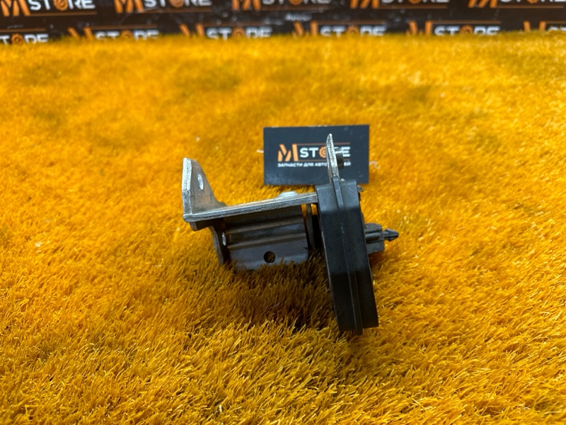 Кронштейн радиатора, 610 рублей, Красноярск