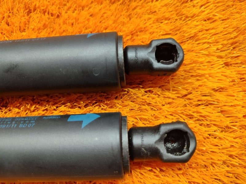 амортизатор багажника, 2000 рублей, Красноярск