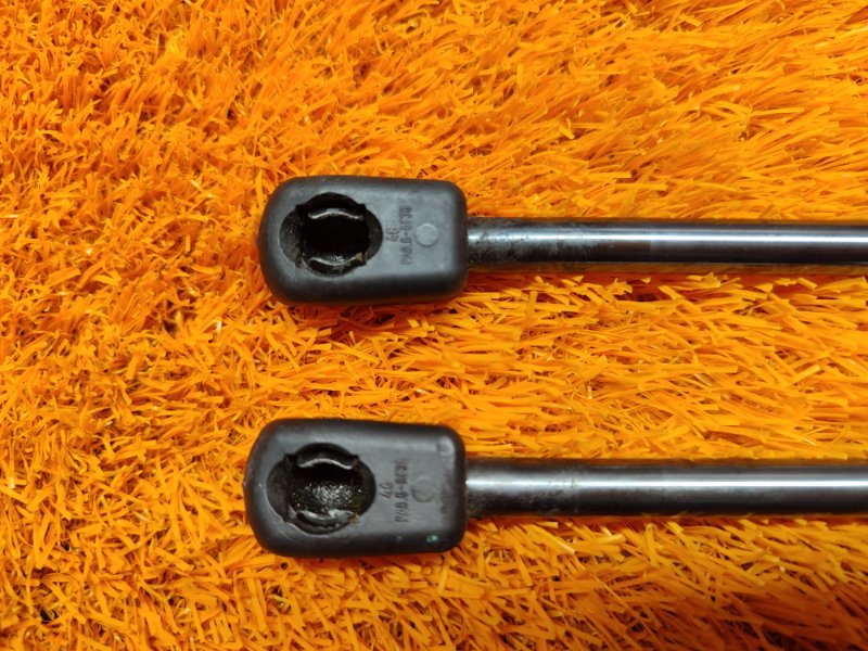 амортизатор капота, 1000 рублей, Красноярск