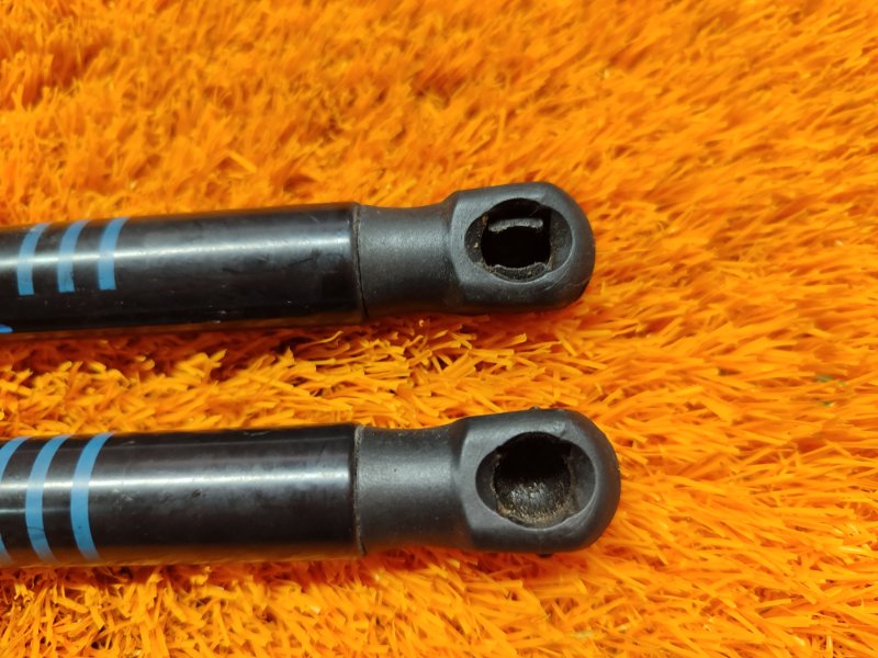 амортизатор капота, 1000 рублей, Красноярск