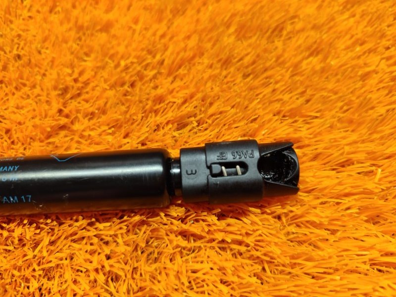 Амортизатор пола багажника, 500 рублей, Красноярск