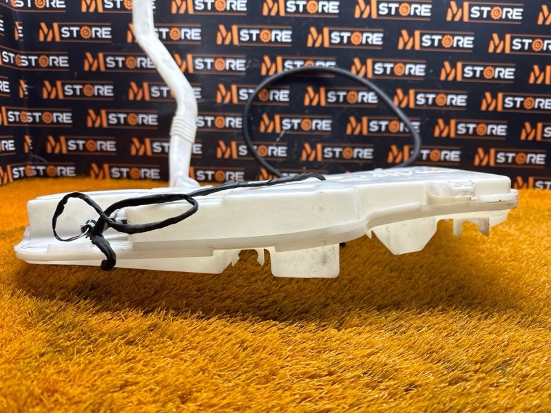 Бачок омывателя, 1000 рублей, Красноярск