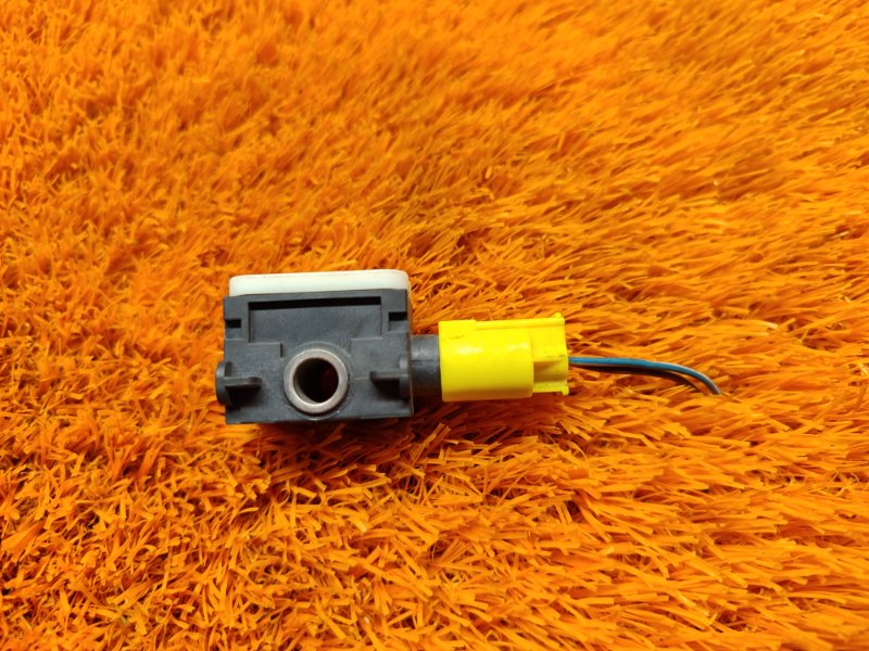 Датчик airbag ( удара), 300 рублей, Красноярск