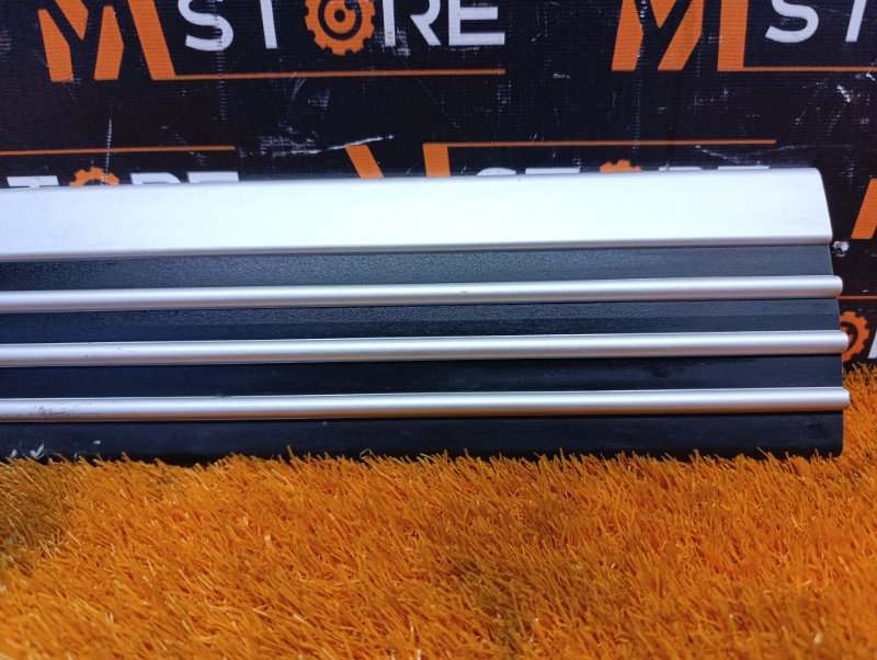 Накладка на порог салона, 360 рублей, Красноярск