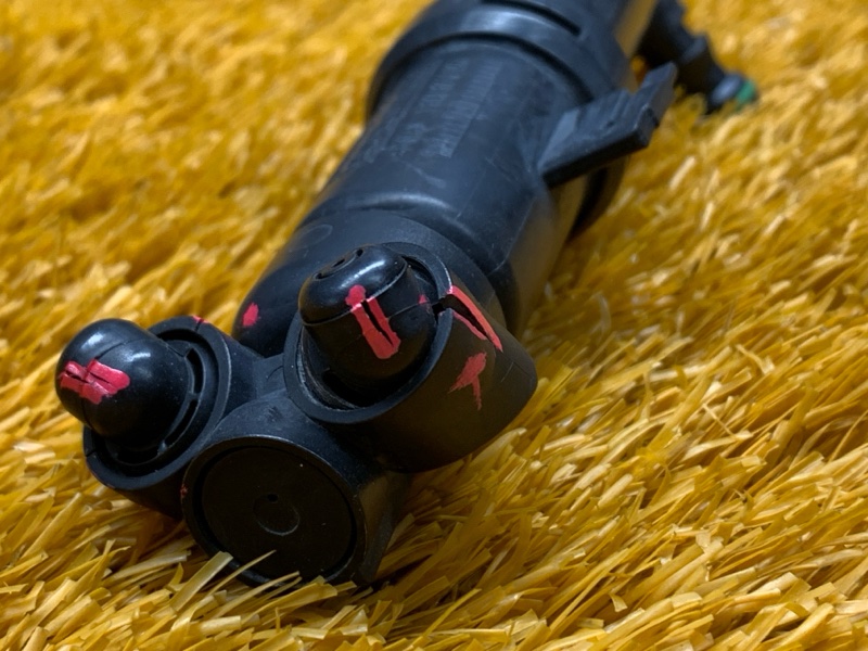 Форсунка омывателя фары, 1000 рублей, Красноярск