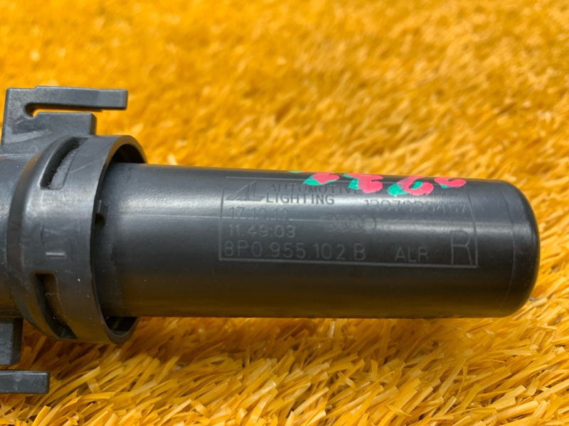 Форсунка омывателя фары, 1000 рублей, Красноярск