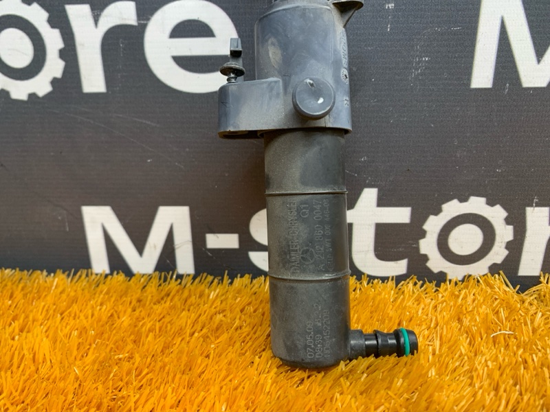 Форсунка омывателя фары, 1000 рублей, Красноярск