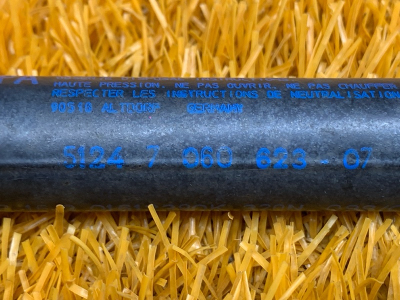 амортизатор капота, 1500 рублей, Красноярск