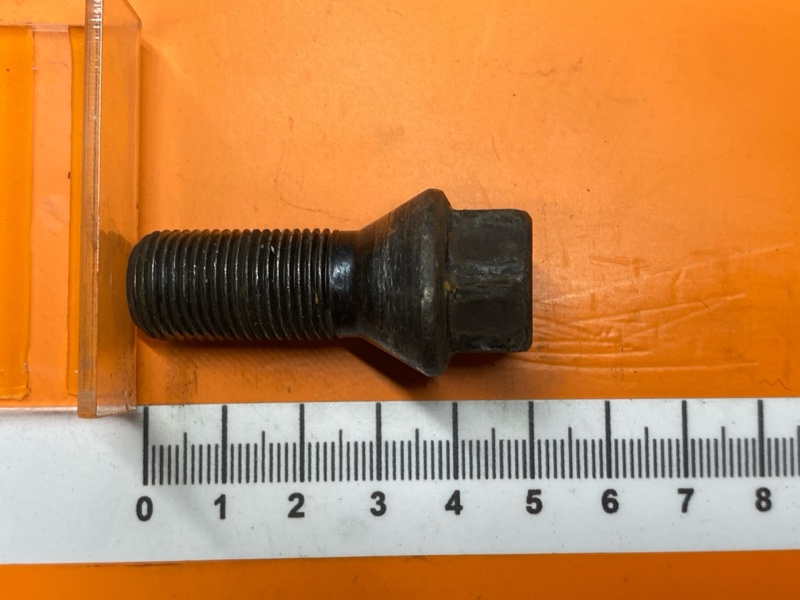 болт колесный, 1850 рублей, Красноярск