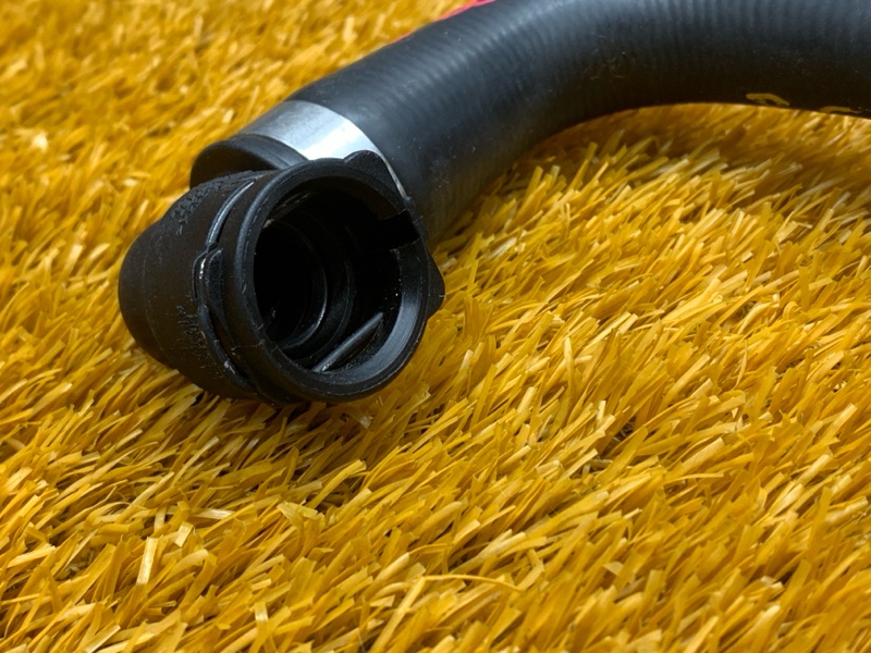 Патрубок системы охлаждения, 1500 рублей, Красноярск