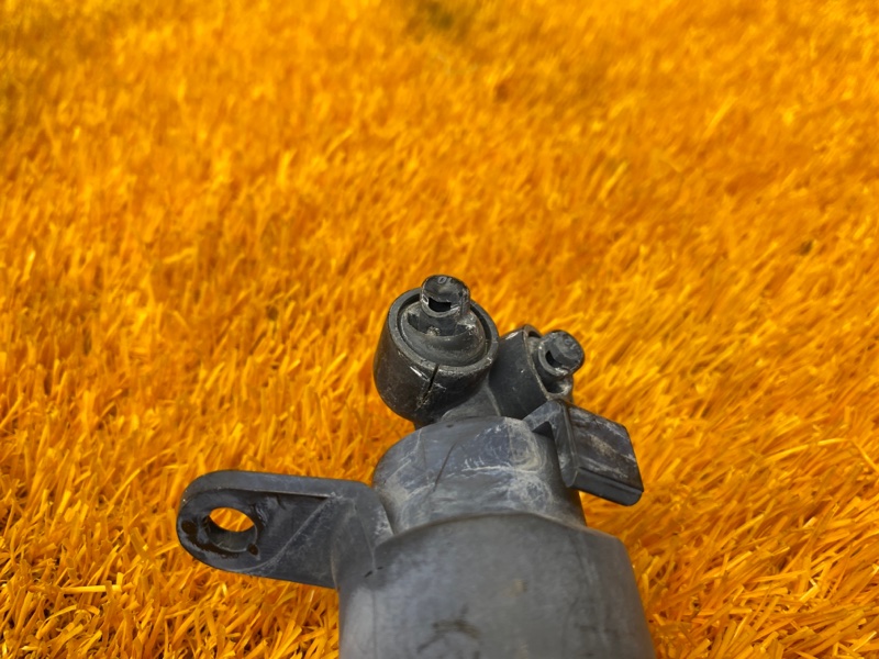 Форсунка омывателя фары, 1000 рублей, Красноярск