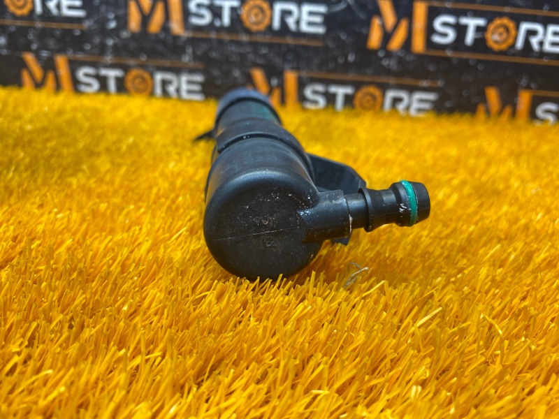 Форсунка омывателя фары, 1000 рублей, Красноярск