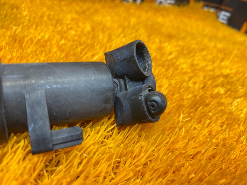 Форсунка омывателя фары, 1000 рублей, Красноярск