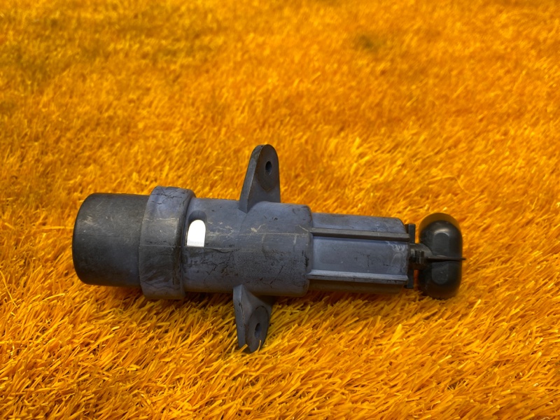 Форсунка омывателя фары, 500 рублей, Красноярск