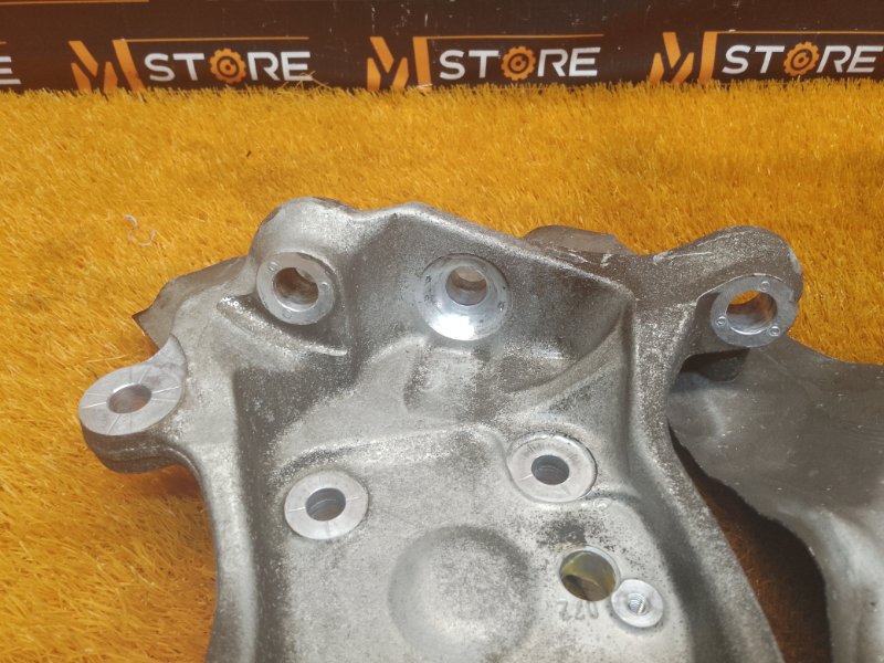 кулак поворотный, 500 рублей, Красноярск