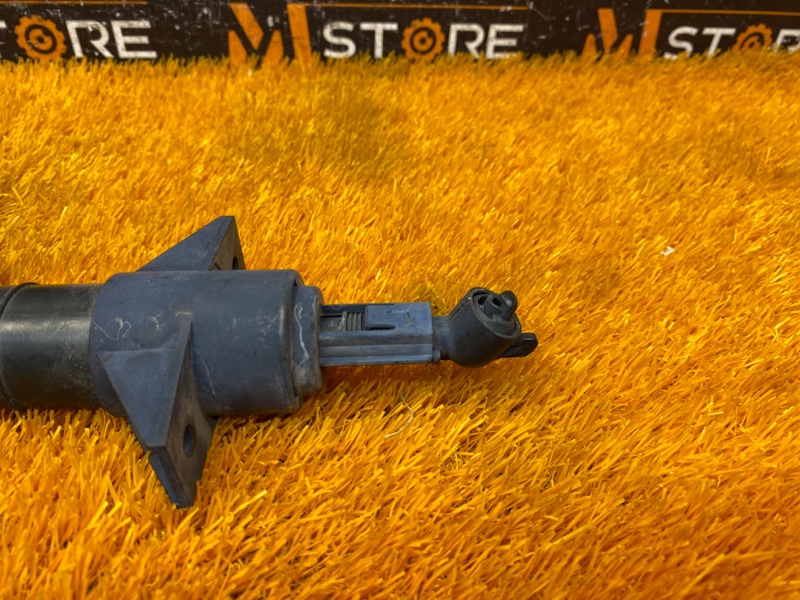 Форсунка омывателя фары, 1000 рублей, Красноярск