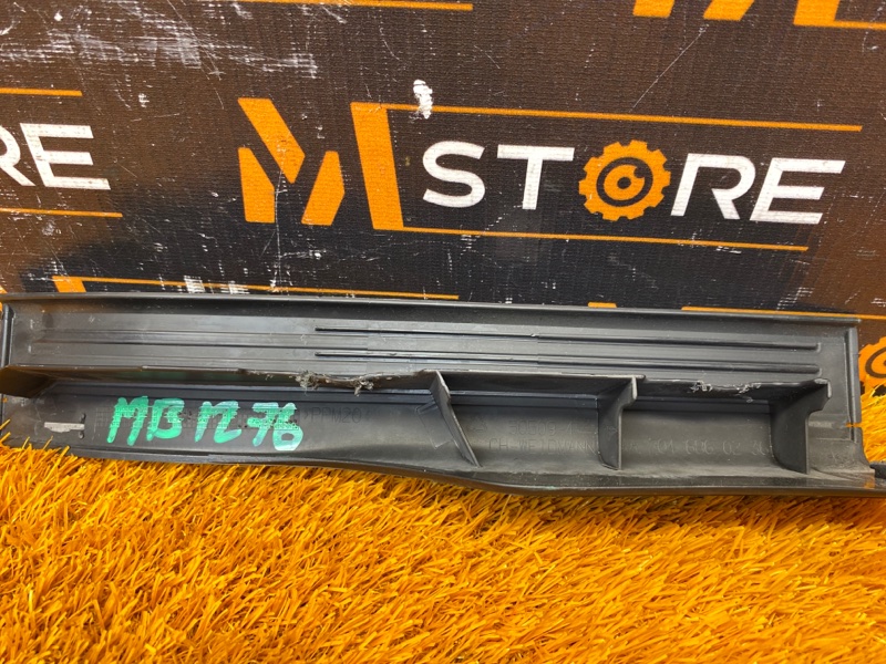 Накладка на порог салона, 300 рублей, Красноярск