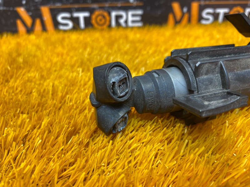 Форсунка омывателя фары, 1000 рублей, Красноярск