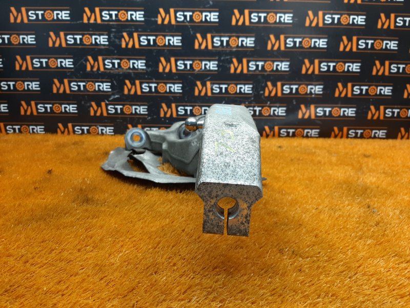 кулак поворотный, 3840 рублей, Красноярск