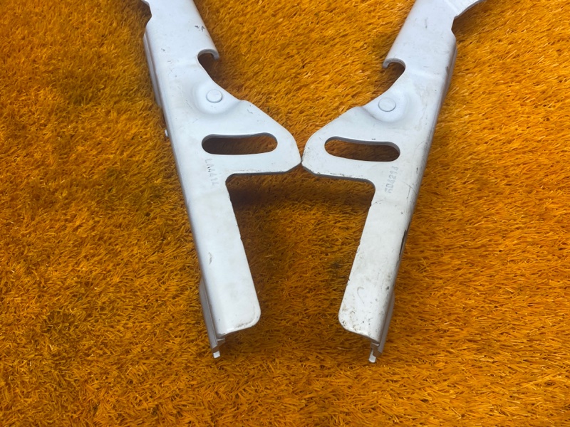 петля капота, 1080 рублей, Красноярск