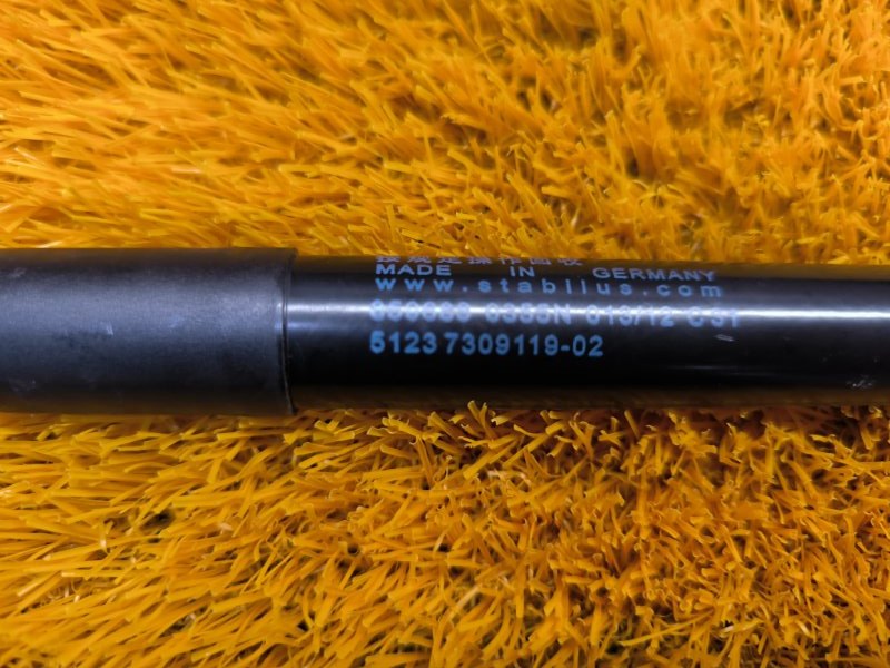 амортизатор капота, 1000 рублей, Красноярск