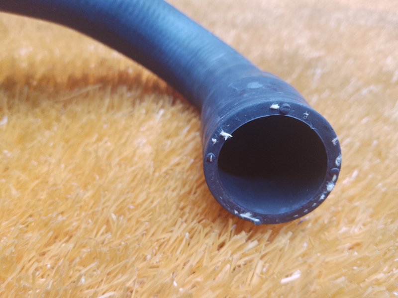 Патрубок системы охлаждения, 1000 рублей, Красноярск