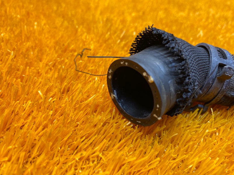 Патрубок системы охлаждения, 500 рублей, Красноярск