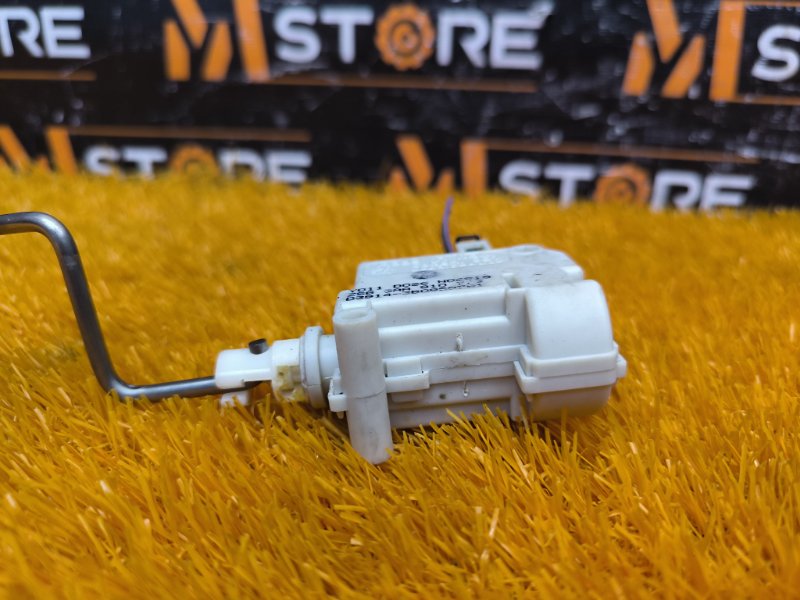 Замок лючка бензобака, 1040 рублей, Красноярск