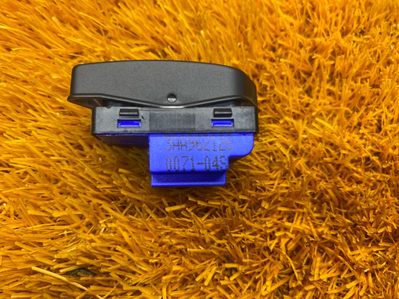 Кнопка центрального замка, 300 рублей, Красноярск