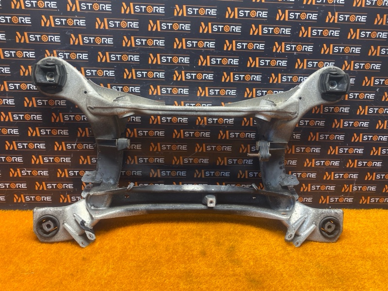 Балка поперечная (подрамник), 1240 рублей, Красноярск