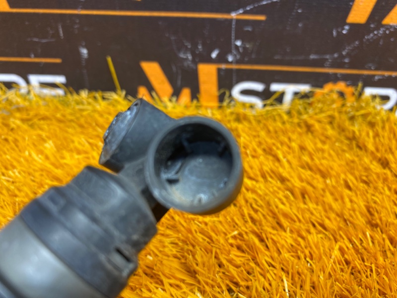 Форсунка омывателя фары, 1000 рублей, Красноярск