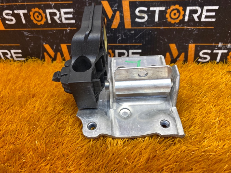 Кронштейн радиатора, 400 рублей, Красноярск