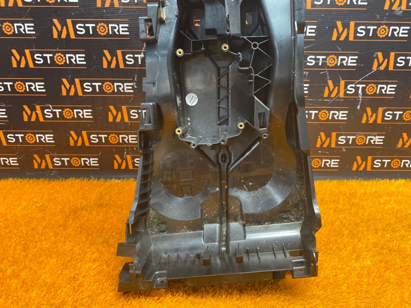 Консоль между сидений, 2000 рублей, Красноярск